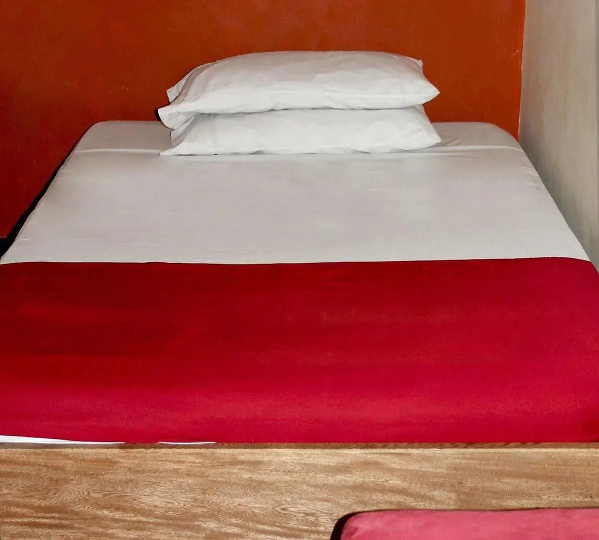 Hostel Relax 10 Medellin