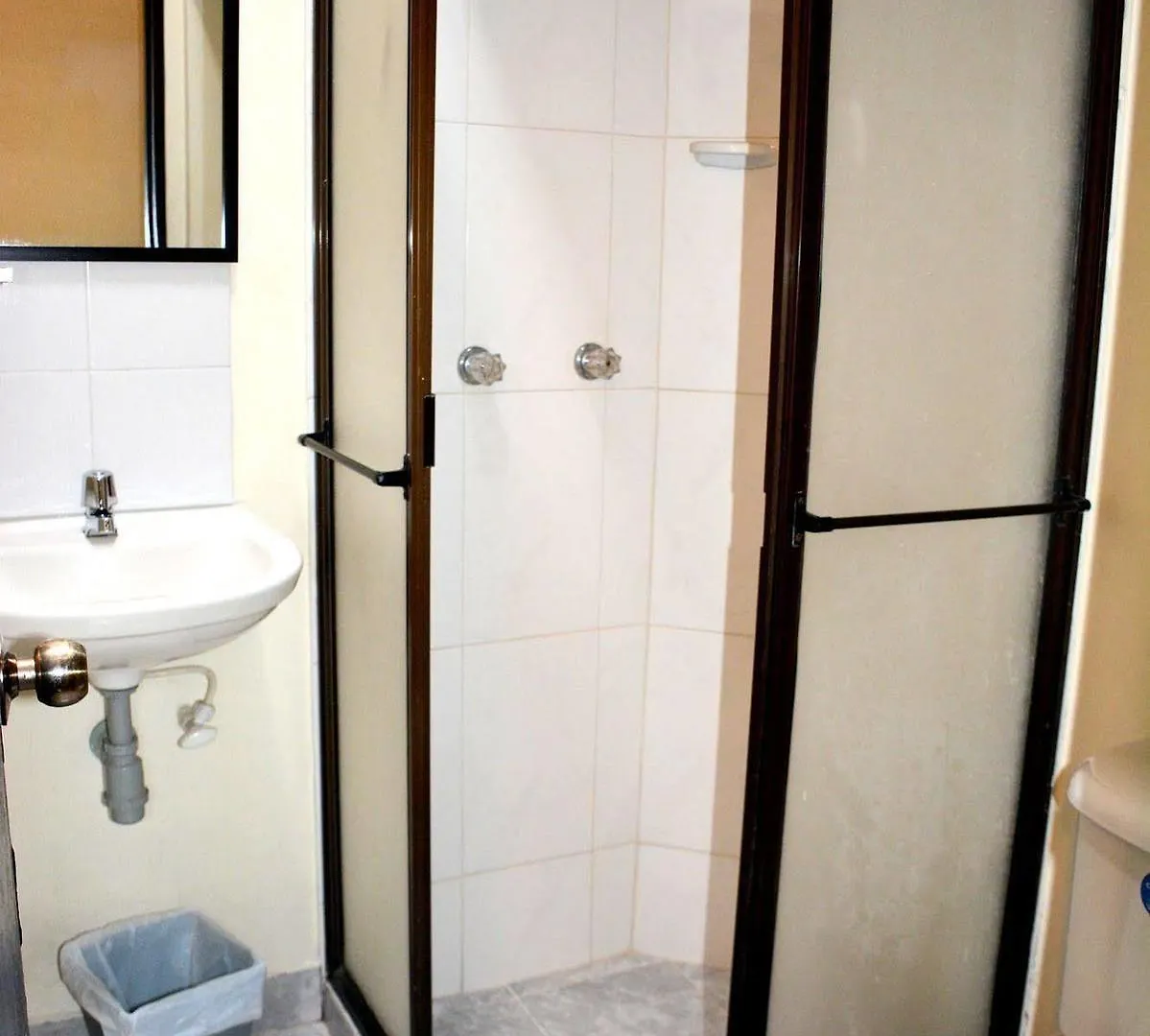 Hostel Relax 10 麦德林