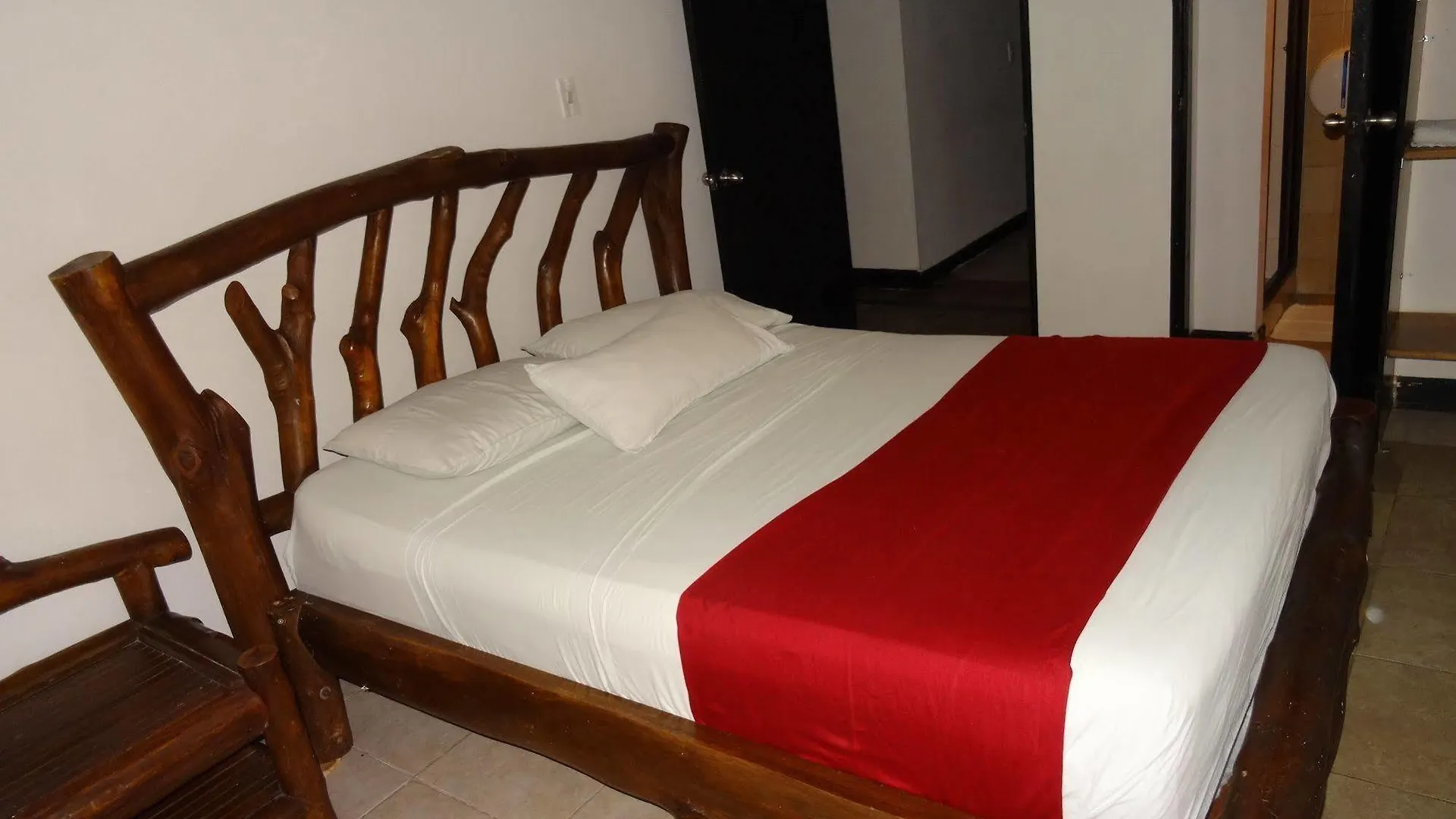 Hostel Relax 10 麦德林